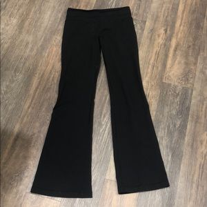 Lululemon yoga pants
